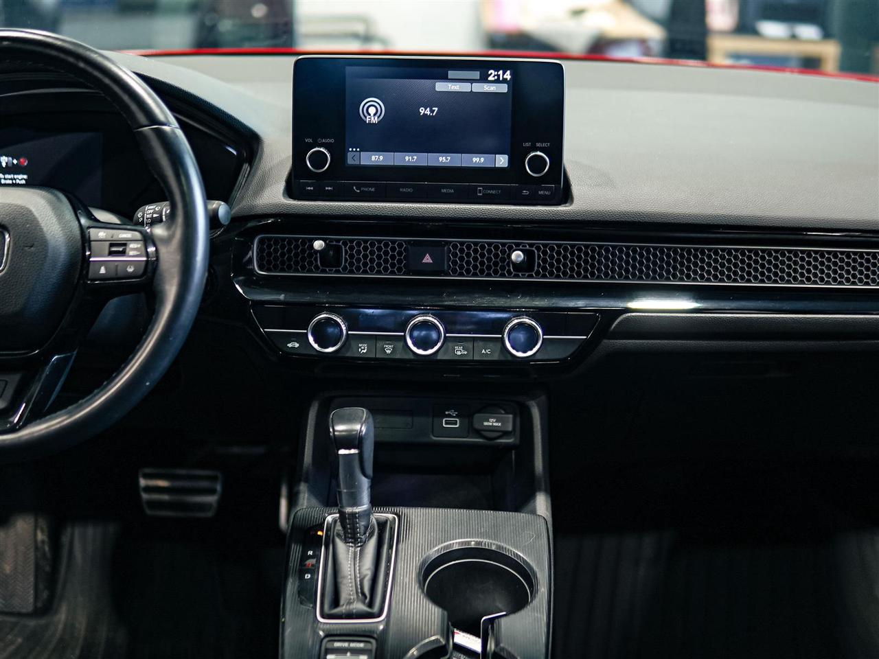 2022 Honda Civic SPORT | HATCHBACK | SUNROOF | NO ACCIDENTS Photo