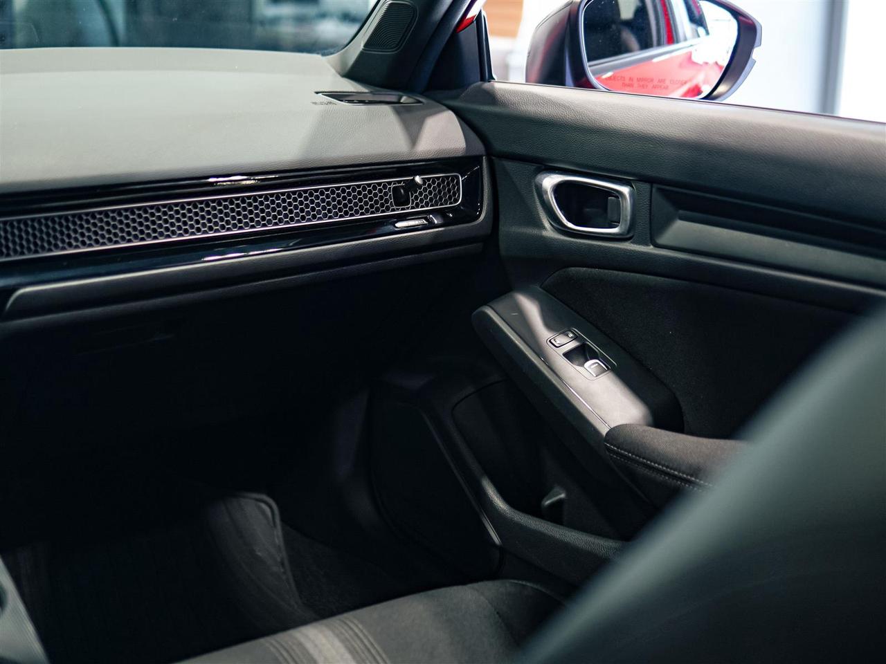2022 Honda Civic SPORT | HATCHBACK | SUNROOF | NO ACCIDENTS Photo
