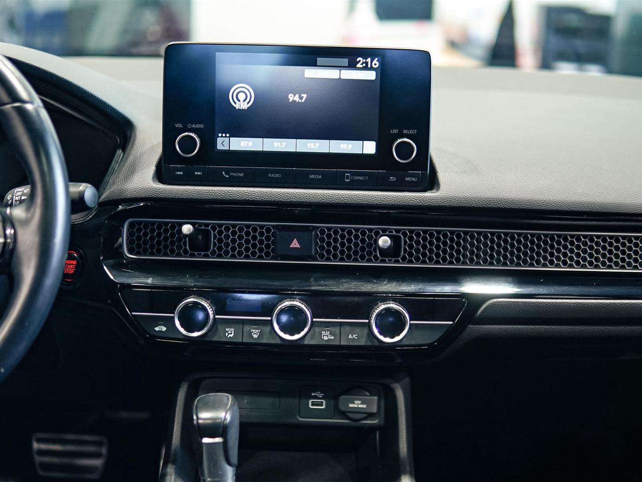 2022 Honda Civic SPORT | HATCHBACK | SUNROOF | NO ACCIDENTS Photo