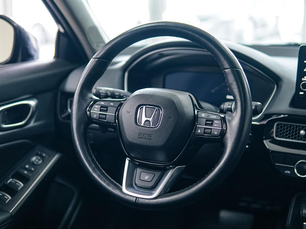 2023 Honda Civic TOURING | NAV | LTHR | ROOF | NO ACCIDENTS Photo