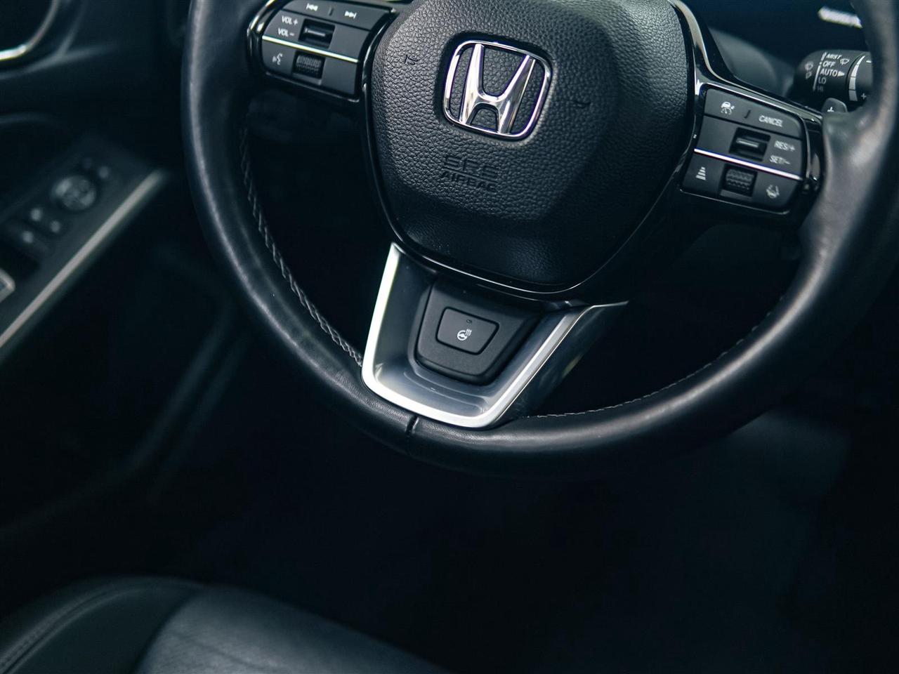 2023 Honda Civic TOURING | NAV | LTHR | ROOF | NO ACCIDENTS Photo