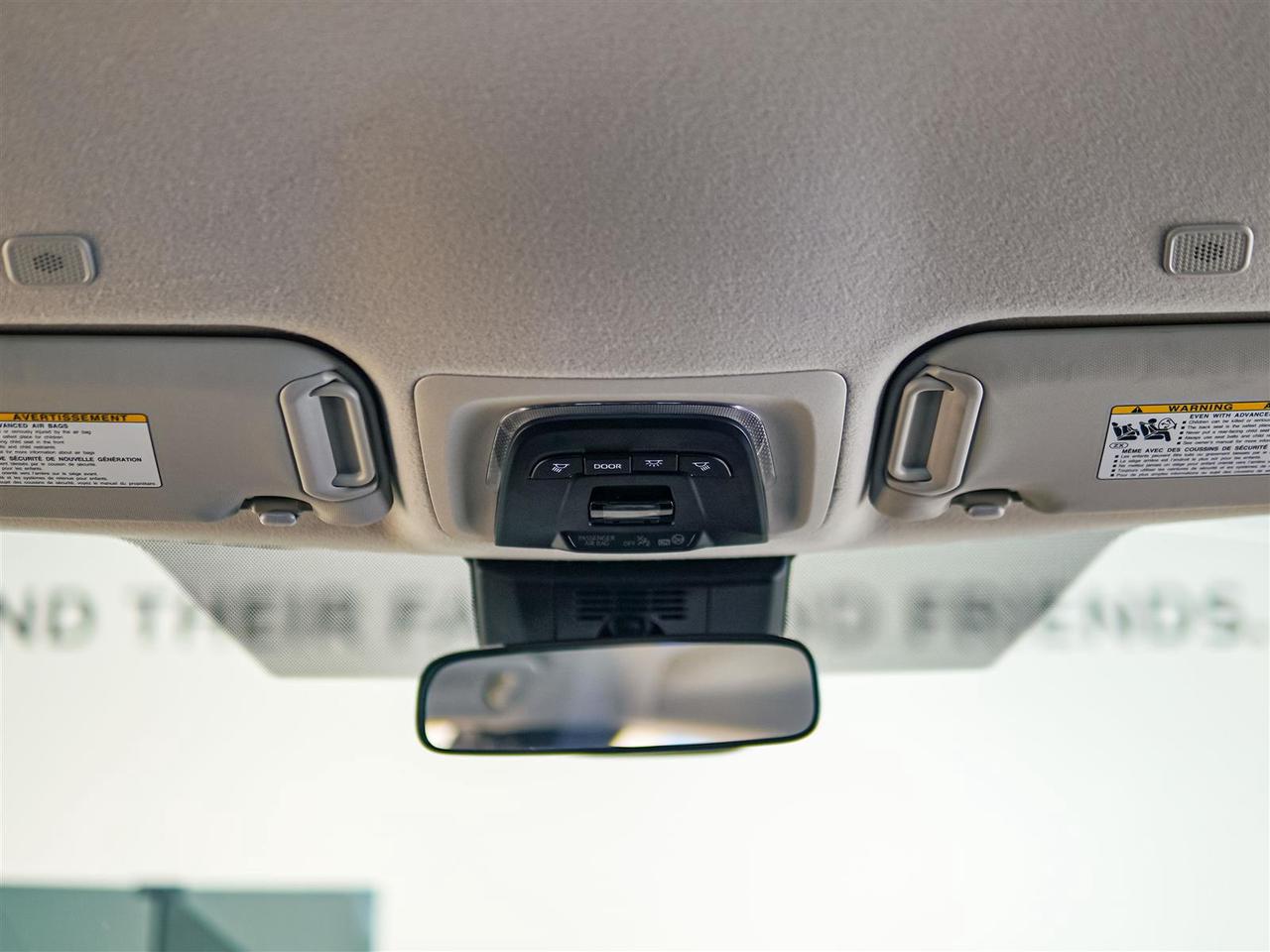 2025 Toyota Corolla LE | BLIND SPOT | APP CONNECT | NO ACCIDENTS Photo