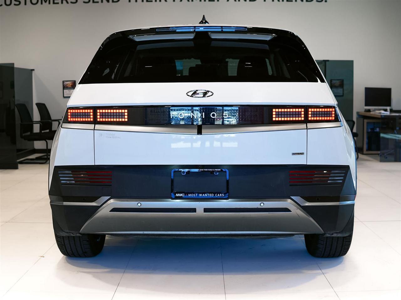 2024 Hyundai IONIQ 5 PREFERRED AWD | LONG RANGE | NO ACCIDENTS Photo