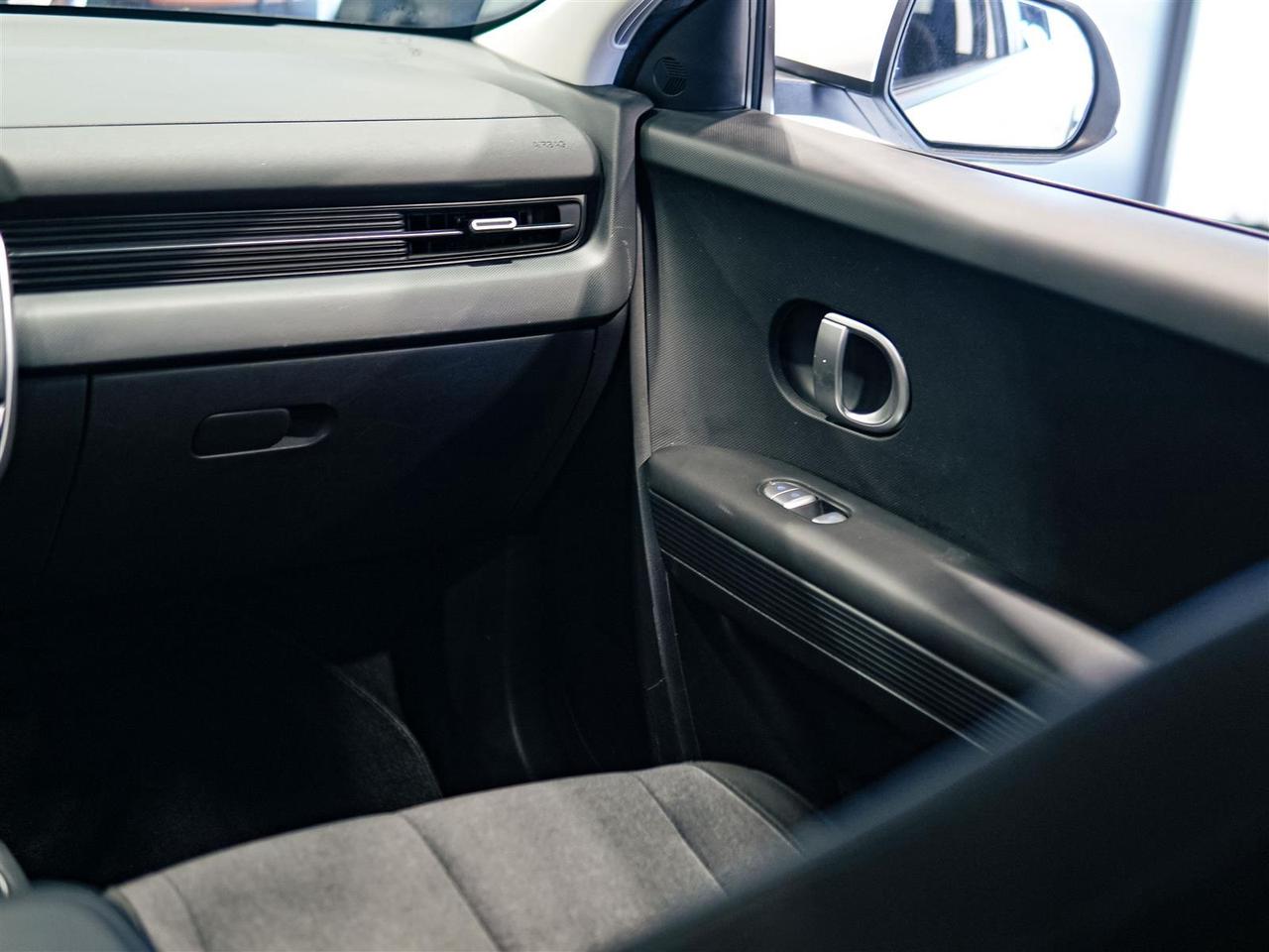 2024 Hyundai IONIQ 5 PREFERRED AWD | LONG RANGE | NO ACCIDENTS Photo