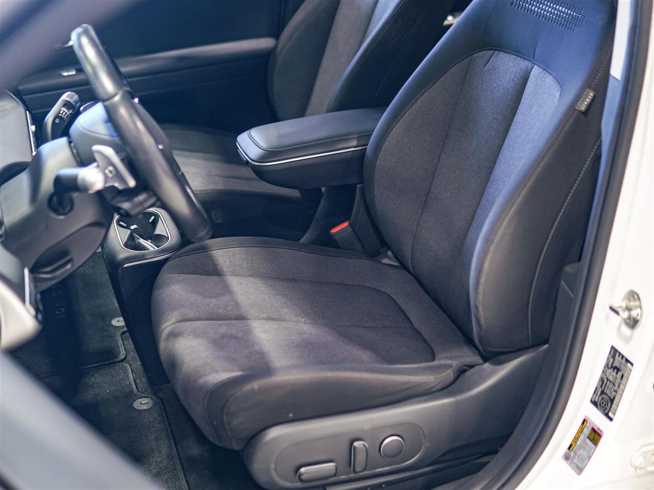 2024 Hyundai IONIQ 5 PREFERRED AWD | LONG RANGE | NO ACCIDENTS Photo