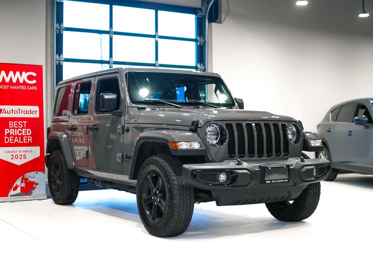 2023 Jeep Wrangler SAHARA ALTITUDE 4x4 | NO ACCIDENTS | LEATHER | DUAL TOP Photo