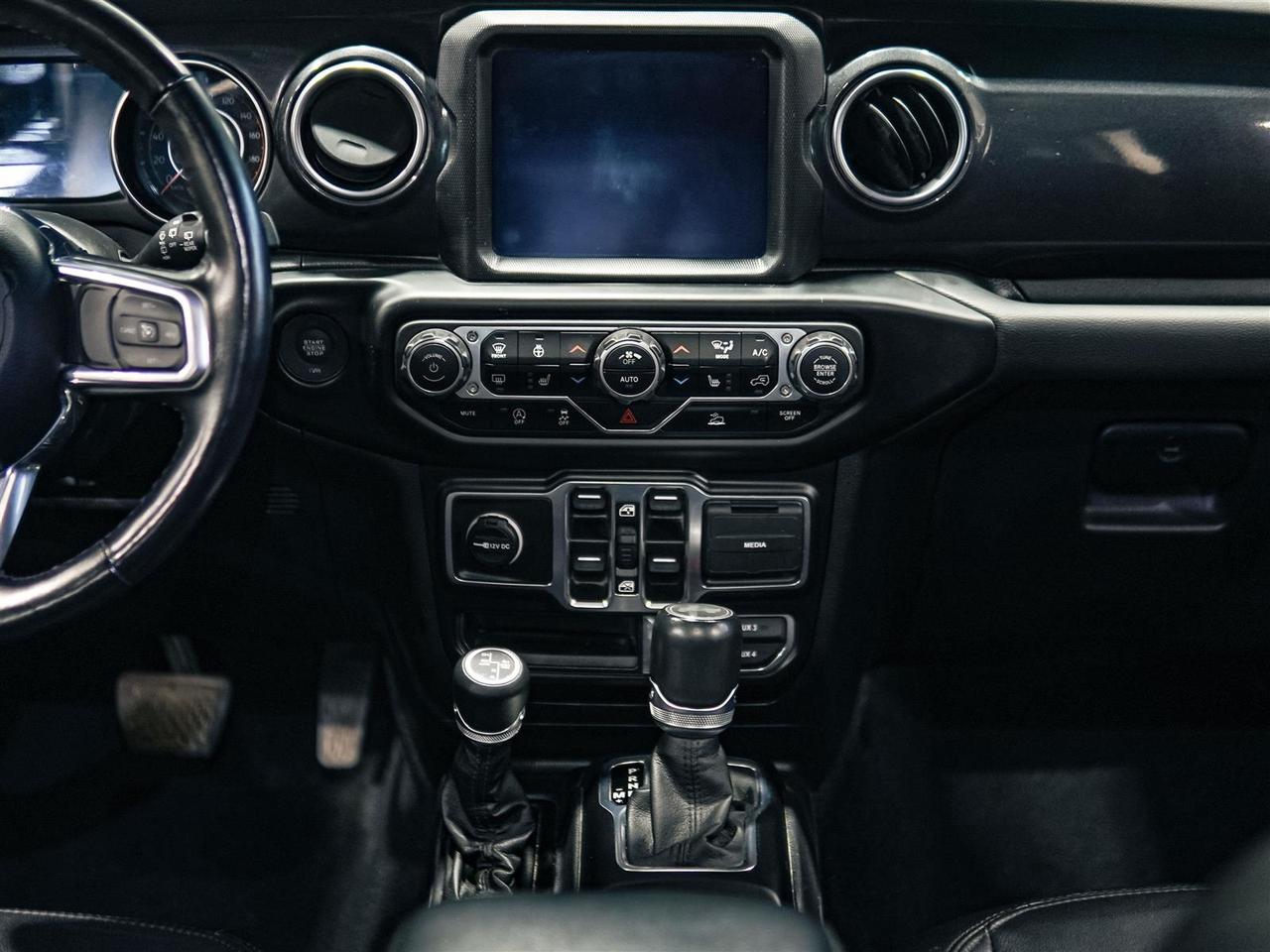 2023 Jeep Wrangler SAHARA ALTITUDE 4x4 | NO ACCIDENTS | LEATHER | DUAL TOP Photo