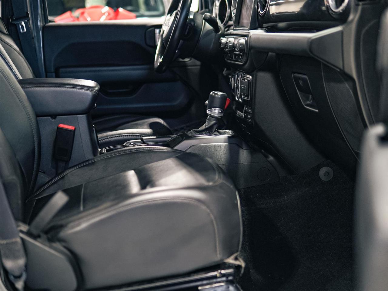 2023 Jeep Wrangler SAHARA ALTITUDE 4x4 | NO ACCIDENTS | LEATHER | DUAL TOP Photo