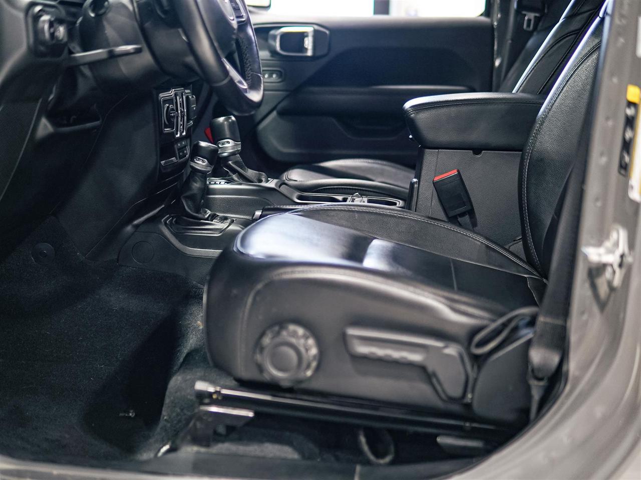 2023 Jeep Wrangler SAHARA ALTITUDE 4x4 | NO ACCIDENTS | LEATHER | DUAL TOP Photo