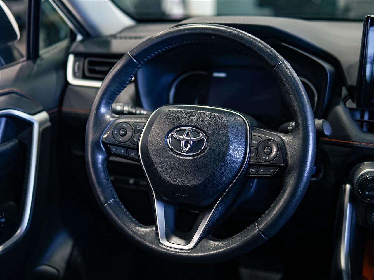 2022 Toyota RAV4 TRAIL AWD | NO ACCIDENTS | LEATHER | SUNROOF Photo