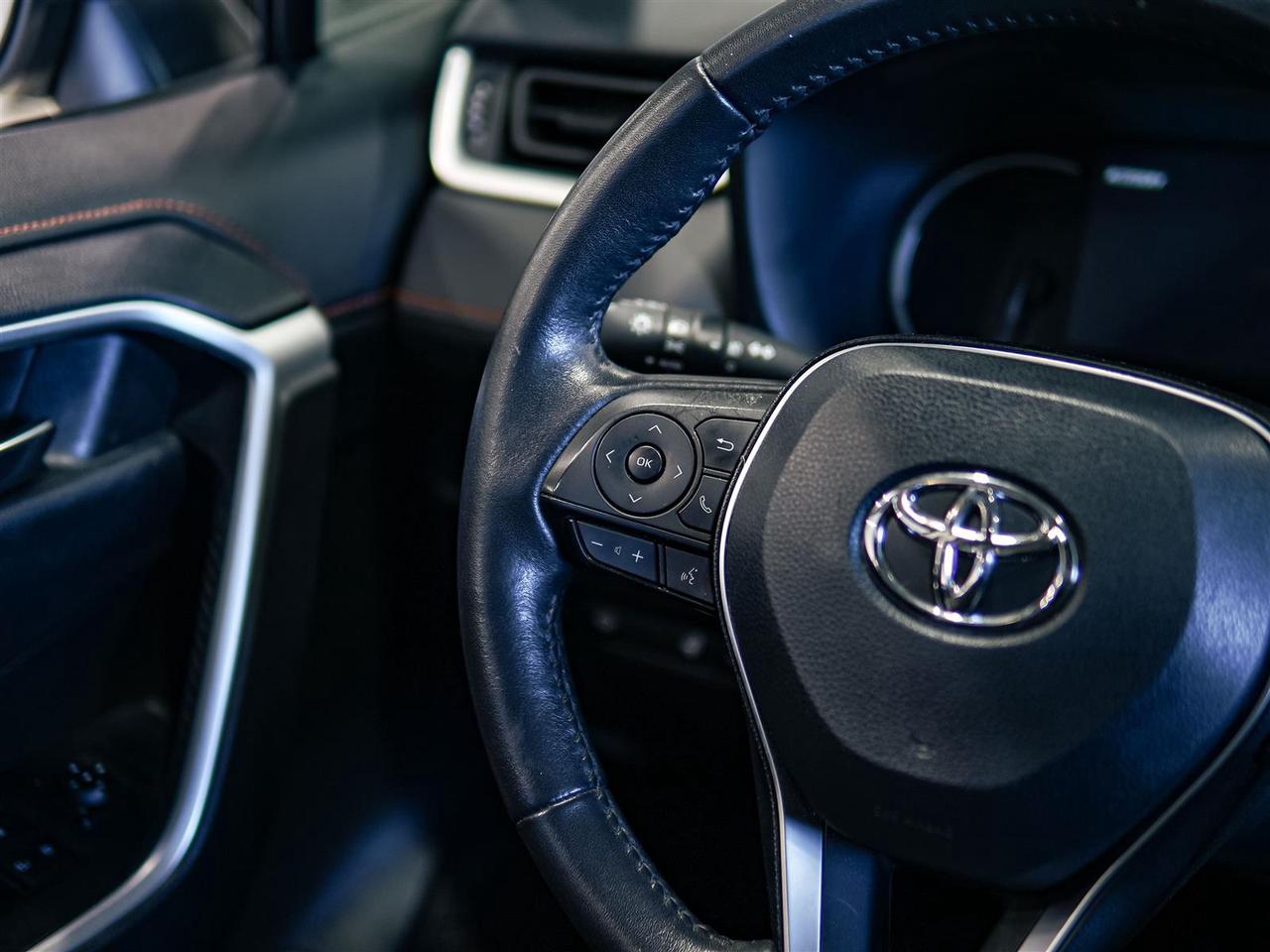 2022 Toyota RAV4 TRAIL AWD | NO ACCIDENTS | LEATHER | SUNROOF Photo