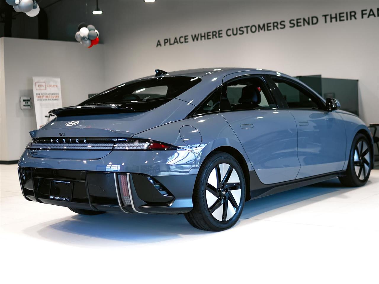 2024 Hyundai IONIQ 6 LONG RANGE | HYUNDAI SERVICED | 1 OWNER | NO ACCIDENTS Photo
