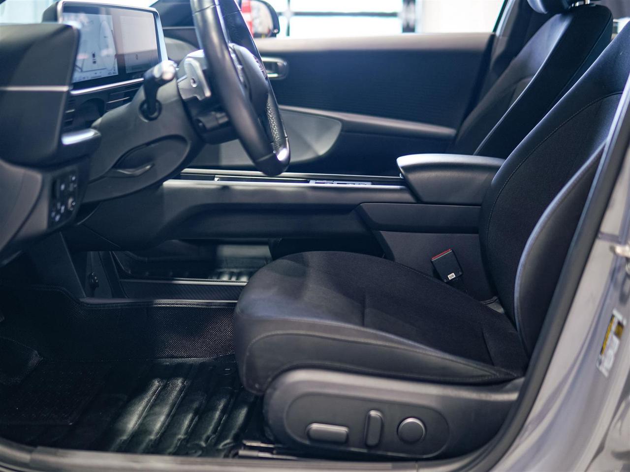 2024 Hyundai IONIQ 6 LONG RANGE | HYUNDAI SERVICED | 1 OWNER | NO ACCIDENTS Photo