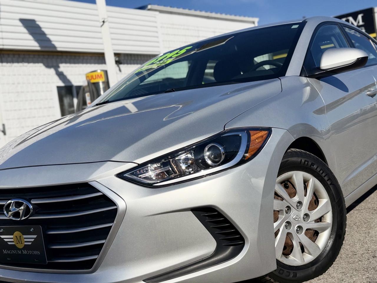 2017 Hyundai Elantra Limited CERTIFIED & DETAILED!!! Photo5