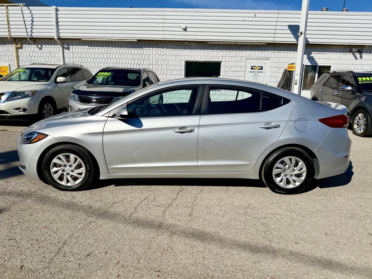 2017 Hyundai Elantra Limited CERTIFIED & DETAILED!!! Photo