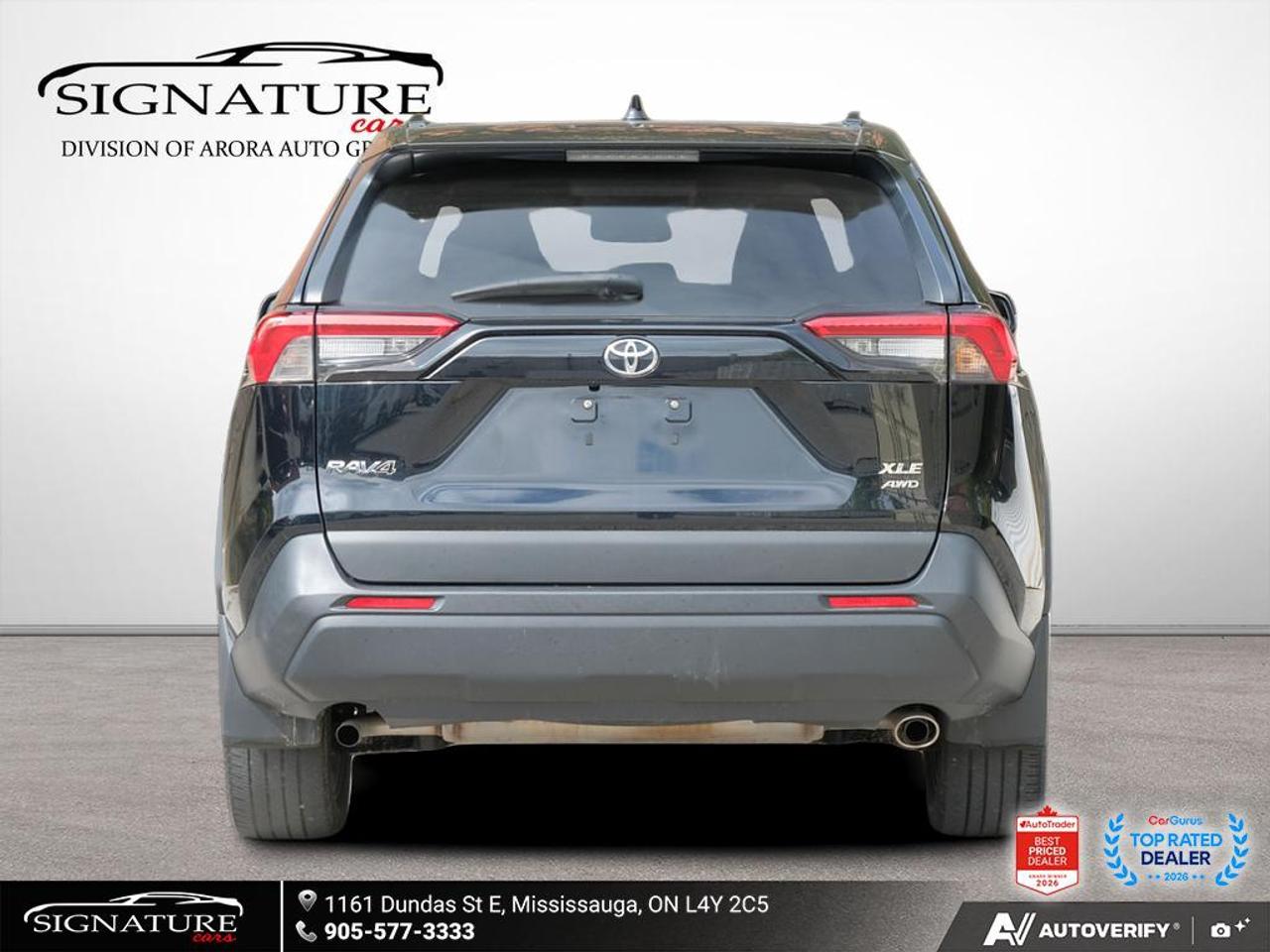 2022 Toyota RAV4 XLE Premium No Accident One Owner Photo4