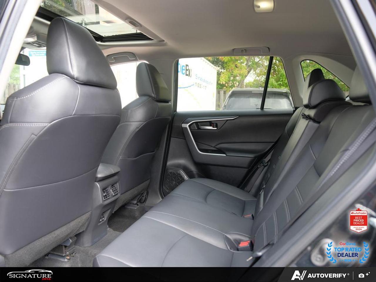 2022 Toyota RAV4 XLE Premium No Accident One Owner Photo