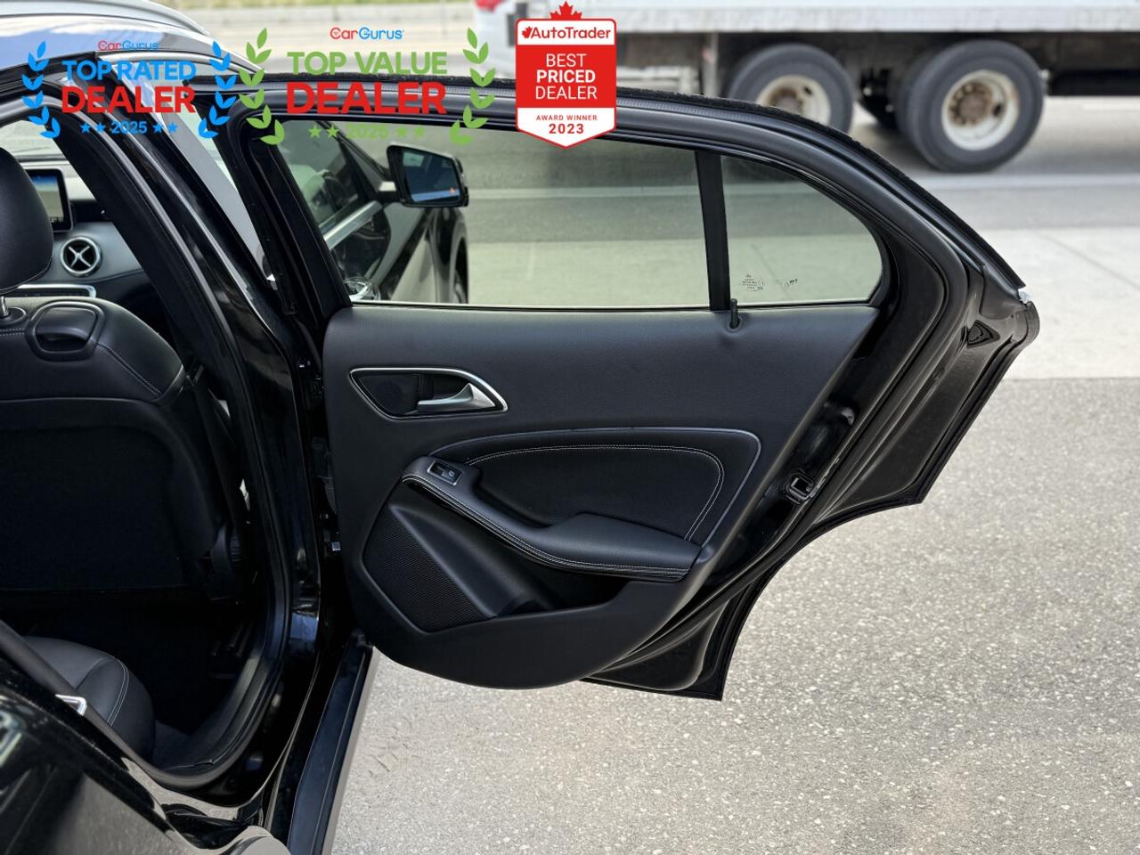 2020 Mercedes-Benz GLA PREMIUM PKG | AMBIENT LIGHTING | PANO | REAR CAMERA | NAVI | LOADED Photo