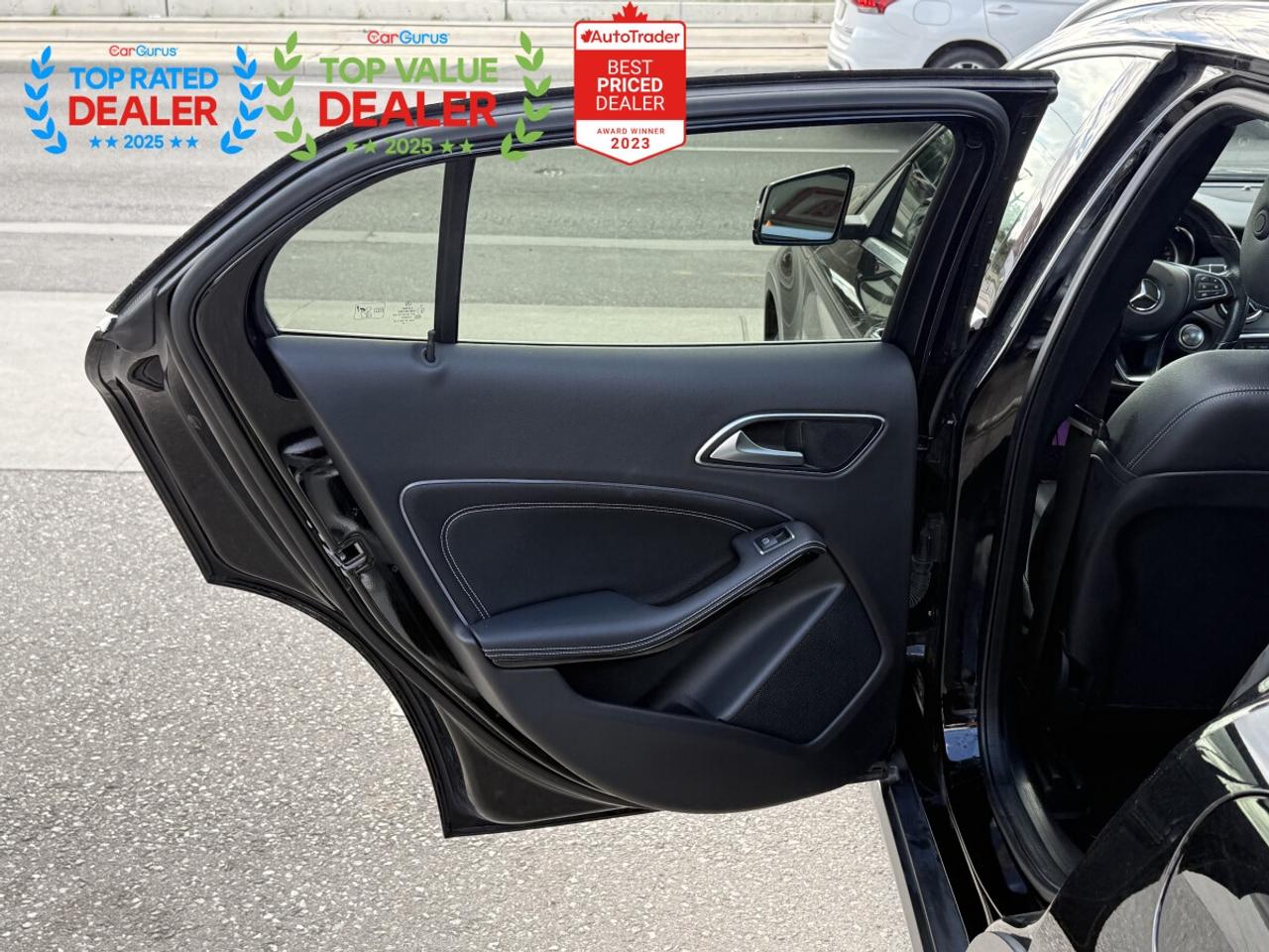2020 Mercedes-Benz GLA PREMIUM PKG | AMBIENT LIGHTING | PANO | REAR CAMERA | NAVI | LOADED Photo