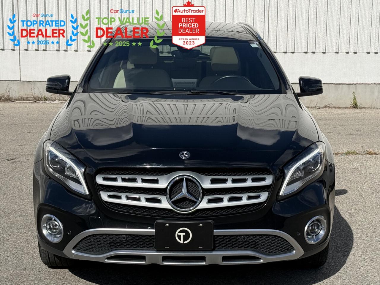 2018 Mercedes-Benz GLA PREMIUM PKG / MEMORY PKG | MB SERVICED | HARMAN KARDON | PANO | LOADED Photo4