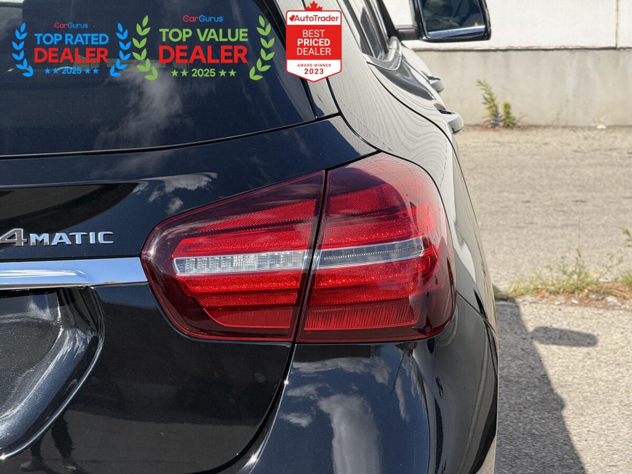 2018 Mercedes-Benz GLA PREMIUM PKG / MEMORY PKG | MB SERVICED | HARMAN KARDON | PANO | LOADED Photo