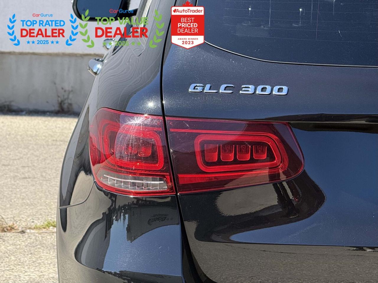 2020 Mercedes-Benz GLC //AMG PKG / MEMORY PKG | 360 CAMERA | AMBIENT LIGHTING | PANO | LOADED Photo