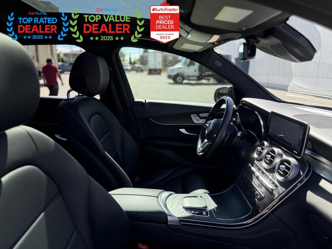 2020 Mercedes-Benz GLC //AMG PKG / MEMORY PKG | 360 CAMERA | AMBIENT LIGHTING | PANO | LOADED Photo