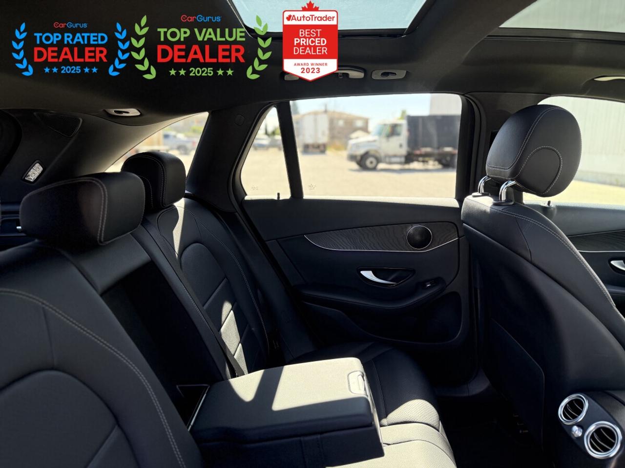 2020 Mercedes-Benz GLC //AMG PKG / MEMORY PKG | 360 CAMERA | AMBIENT LIGHTING | PANO | LOADED Photo
