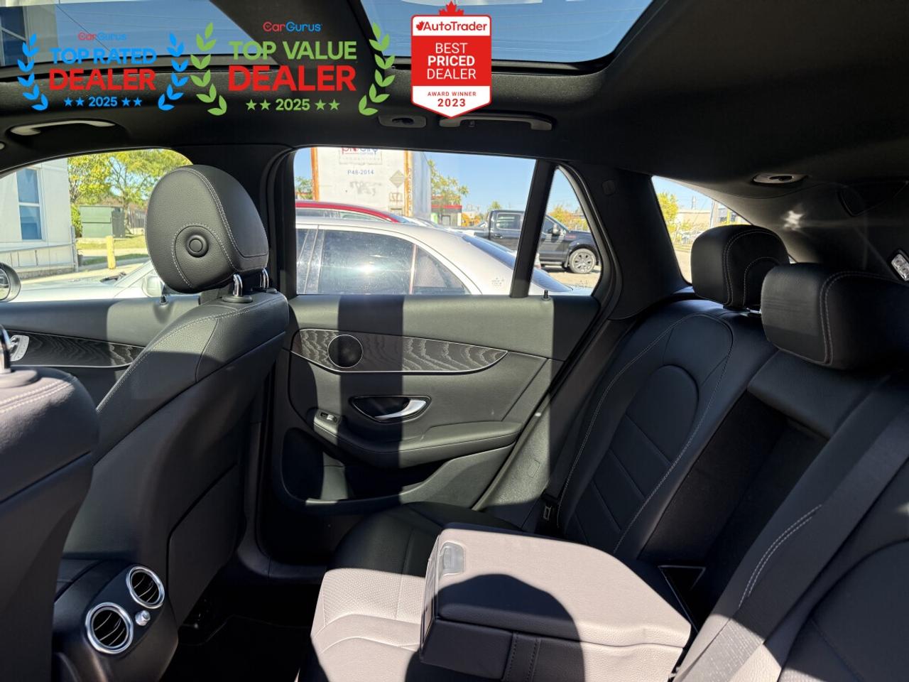 2020 Mercedes-Benz GLC //AMG PKG / MEMORY PKG | 360 CAMERA | AMBIENT LIGHTING | PANO | LOADED Photo
