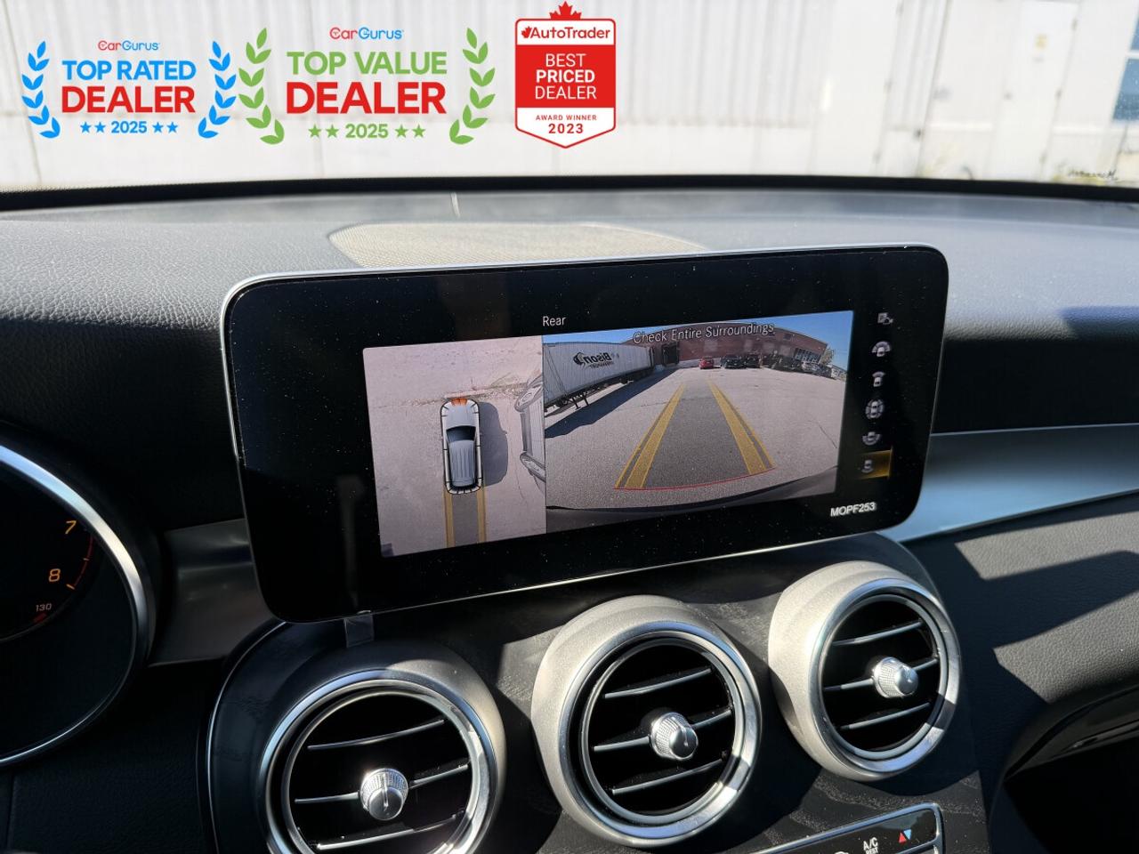 2020 Mercedes-Benz GLC //AMG PKG / MEMORY PKG | 360 CAMERA | AMBIENT LIGHTING | PANO | LOADED Photo