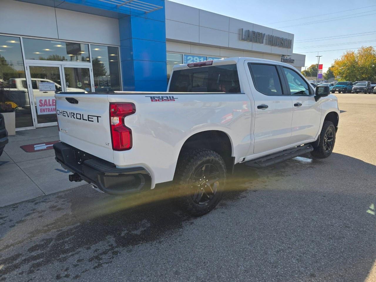 2026 Chevrolet Silverado 1500 Crew Cab Short Box 4-Wheel Drive LT Trail Boss Photo