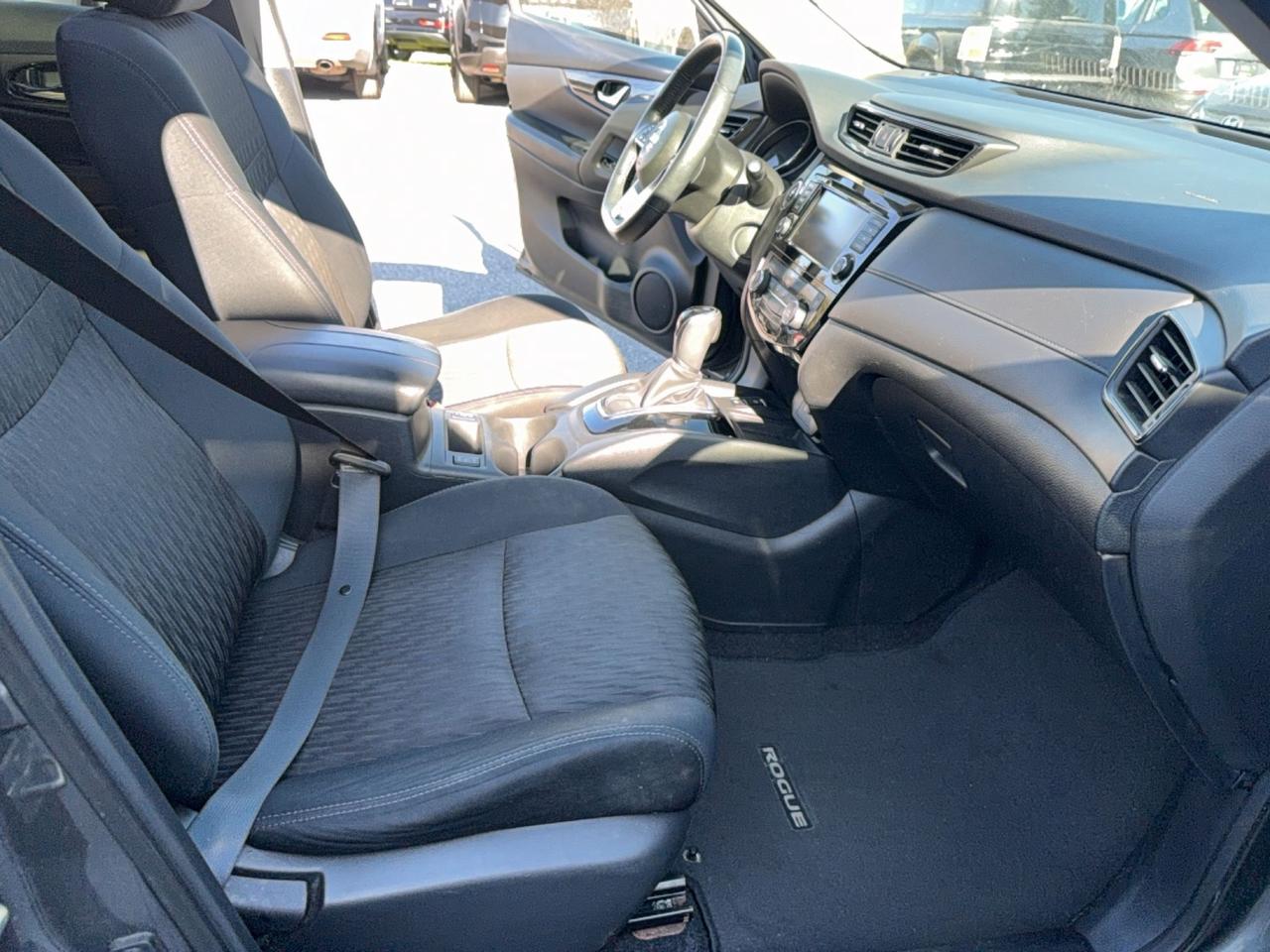 2019 Nissan Rogue SV-TECH-DRIVE ASSIST-NAVIGATION-360CAM-HEATED SEATS-SUNROOF Photo