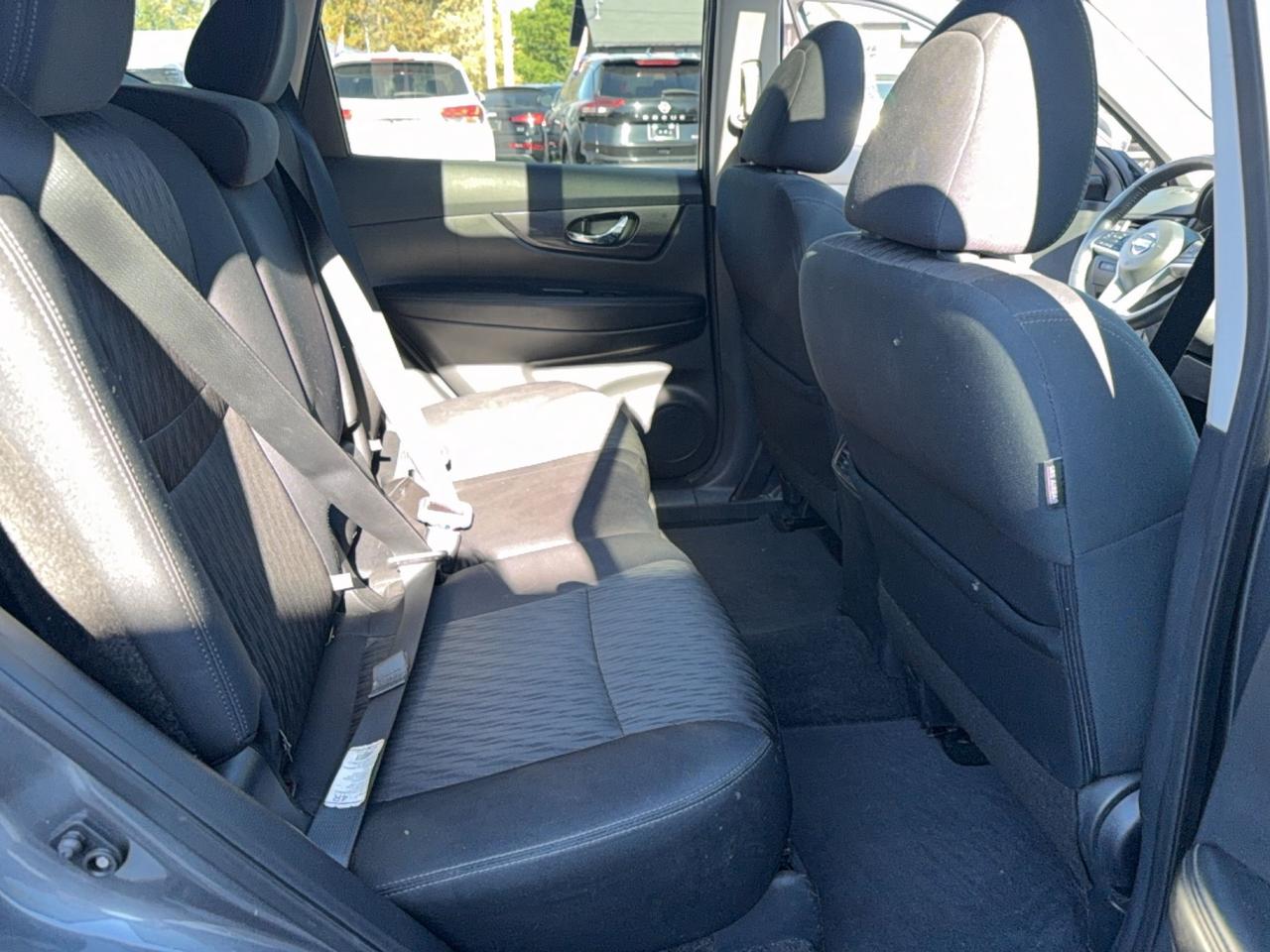 2019 Nissan Rogue SV-TECH-DRIVE ASSIST-NAVIGATION-360CAM-HEATED SEATS-SUNROOF Photo