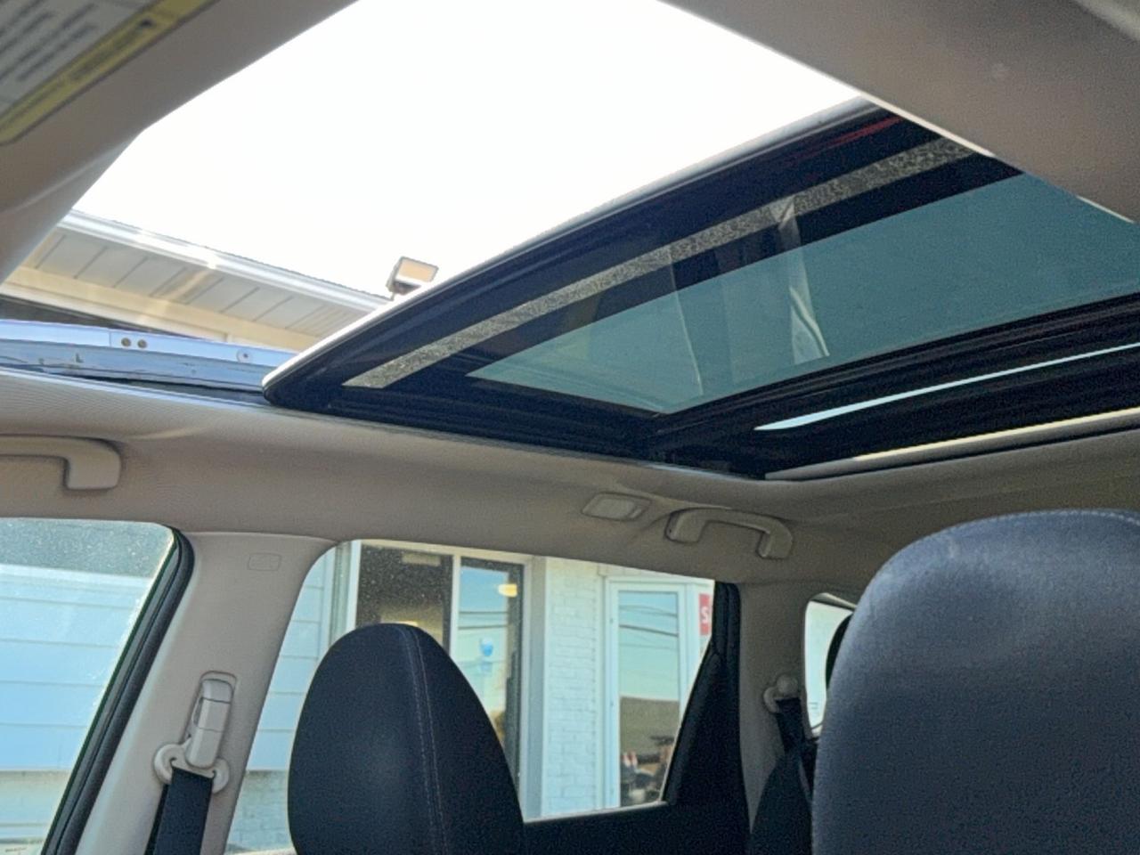 2019 Nissan Rogue SV-TECH-DRIVE ASSIST-NAVIGATION-360CAM-HEATED SEATS-SUNROOF Photo