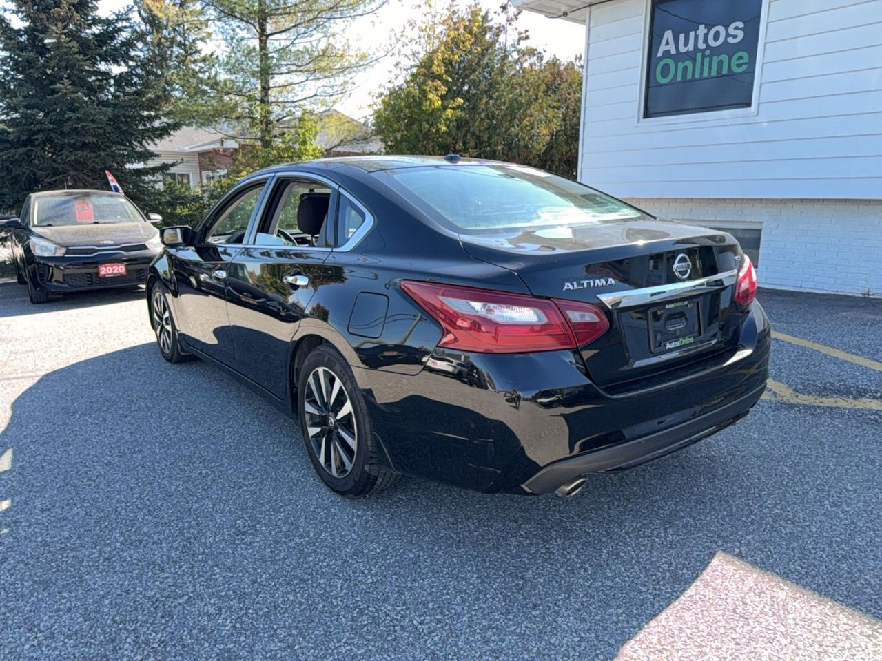 2018 Nissan Altima 2.5 SV-DRIVE ASSIST-POWER SUNROOF-HEATED SEATS-ALLOW WHEELS Photo