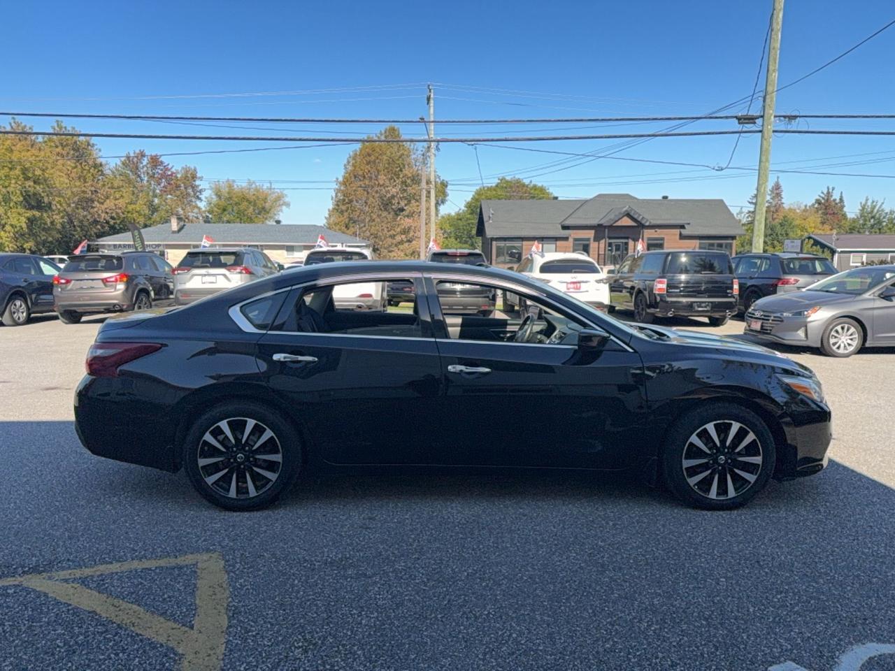 2018 Nissan Altima 2.5 SV-DRIVE ASSIST-POWER SUNROOF-HEATED SEATS-ALLOW WHEELS Photo