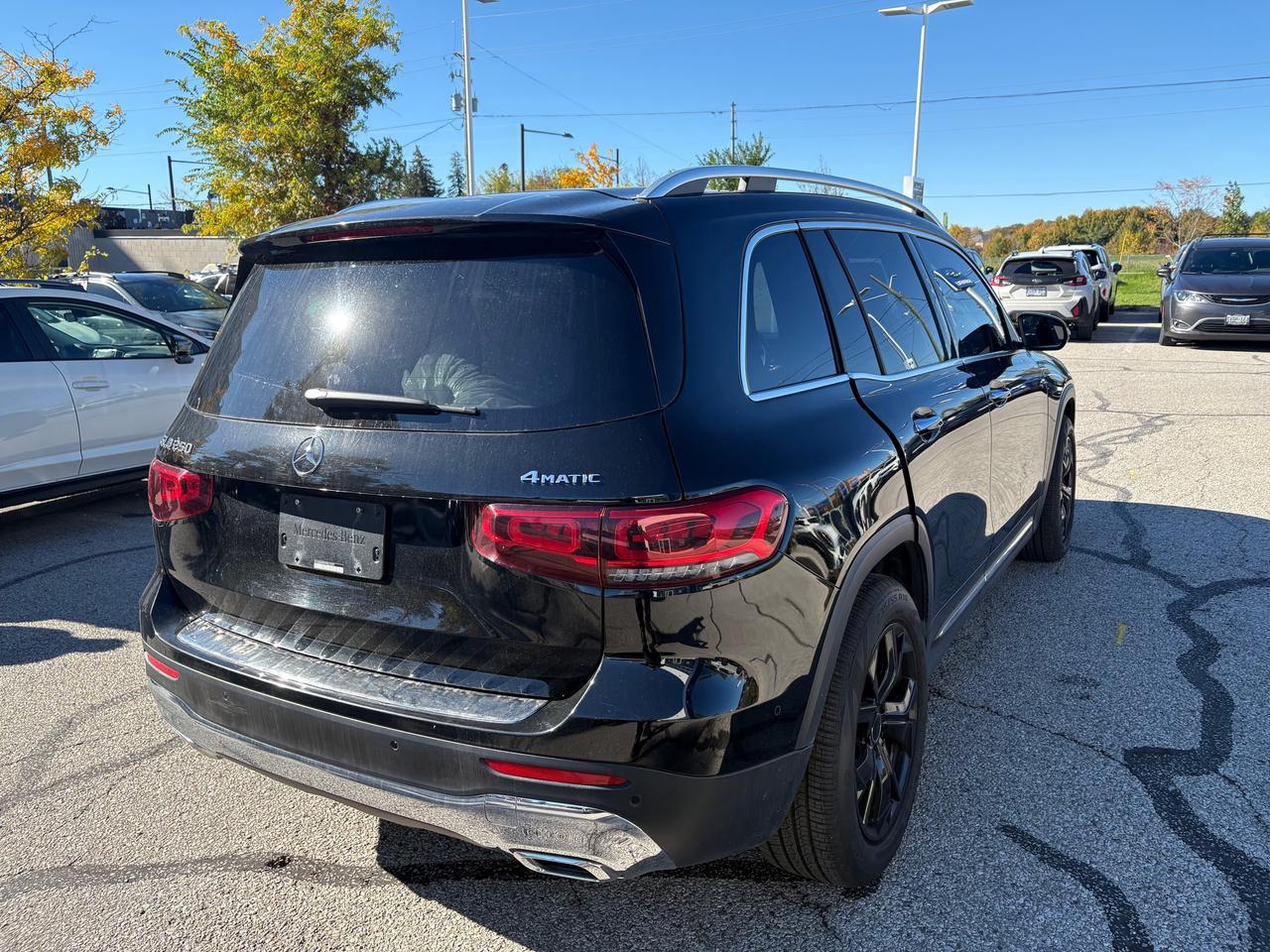 2023 Mercedes GLB 250 NO ACCIDENTS! LOW KM! Photo