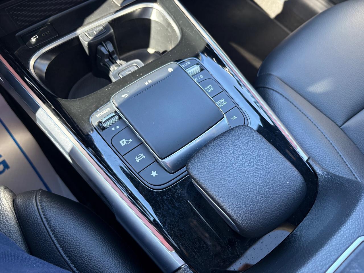 2023 Mercedes GLB 250 NO ACCIDENTS! LOW KM! Photo