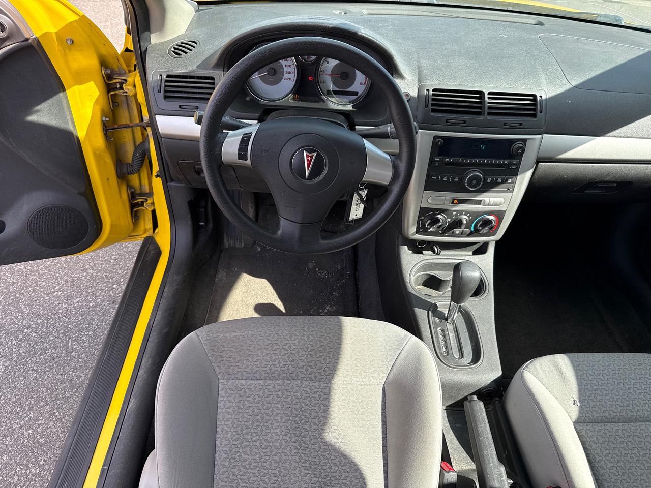 2008 Pontiac G5  Photo