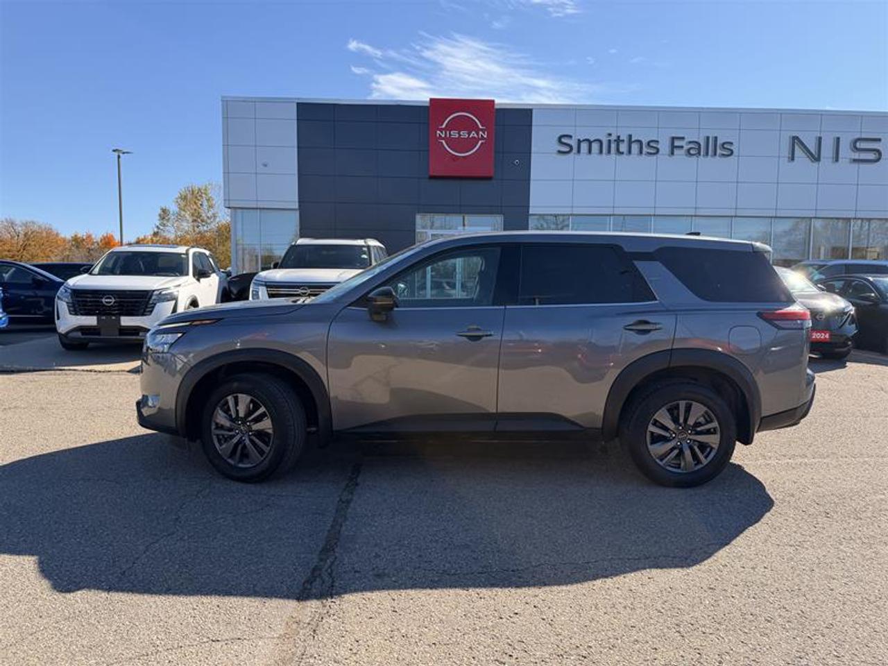 2024 Nissan Pathfinder S 4WD Photo