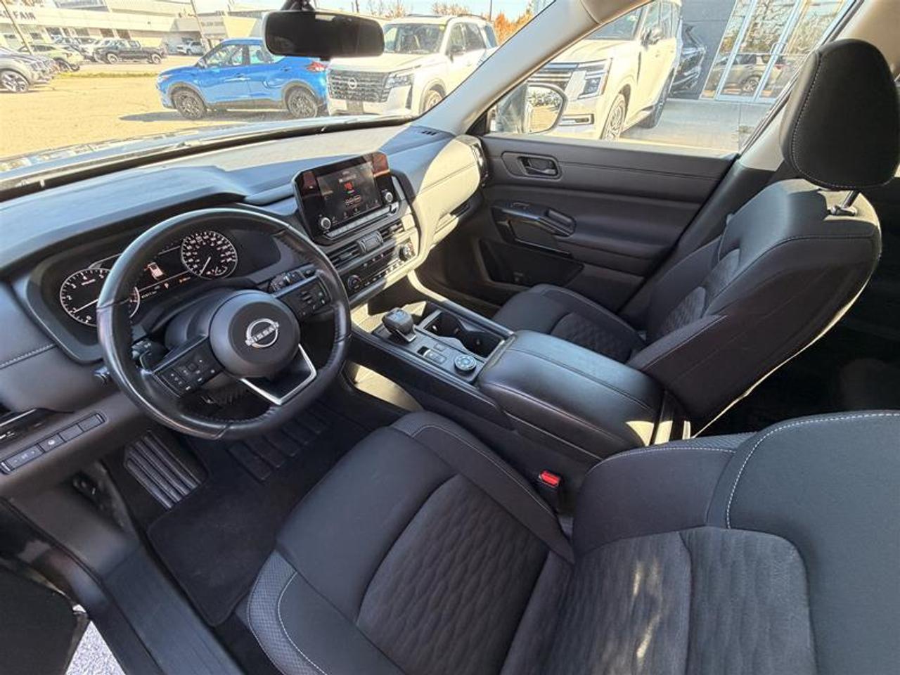 2024 Nissan Pathfinder S 4WD Photo