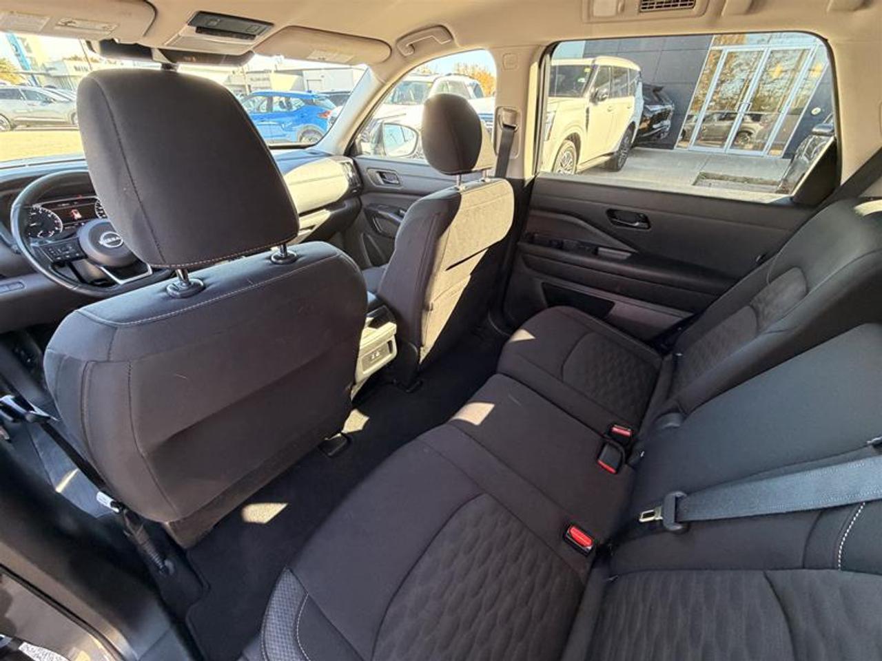 2024 Nissan Pathfinder S 4WD Photo