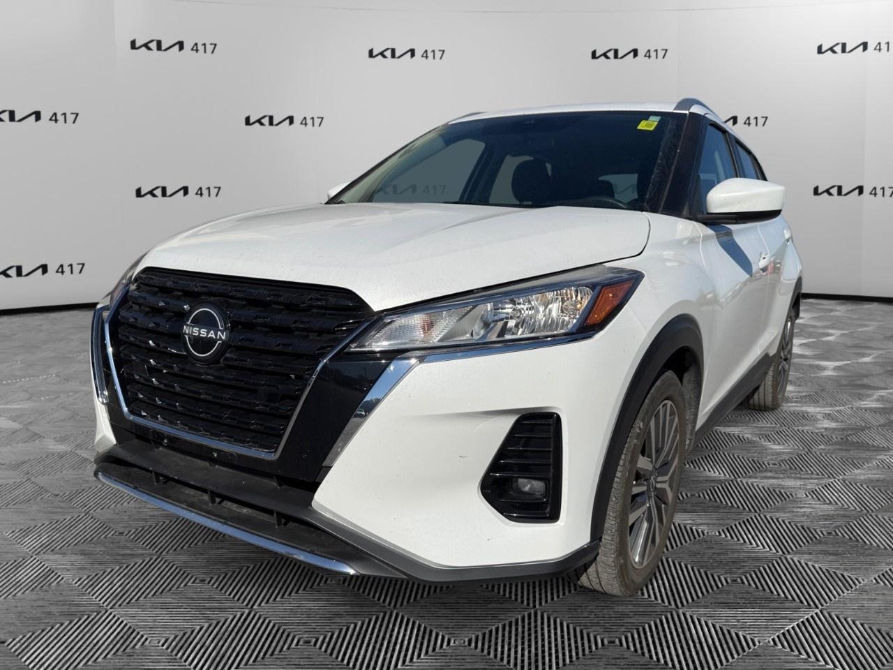 2022 Nissan Kicks SV FWD Photo0