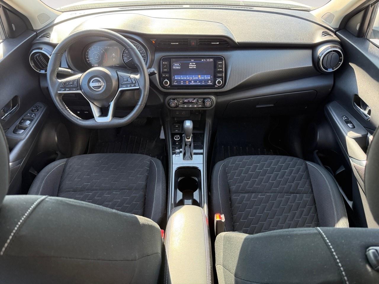 2022 Nissan Kicks SV FWD Photo