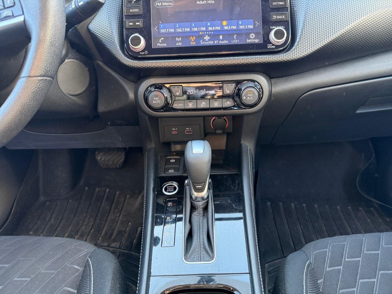 2022 Nissan Kicks SV FWD Photo