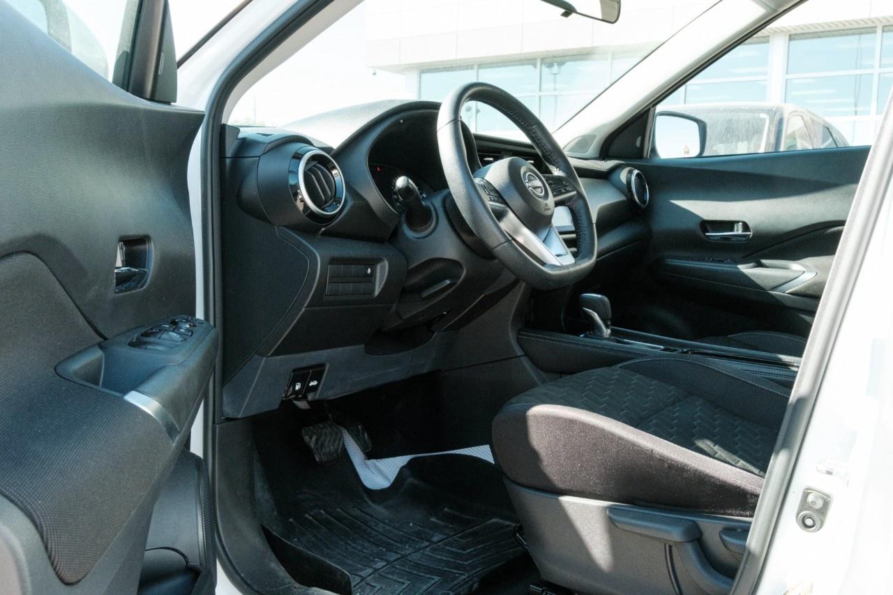 2022 Nissan Kicks SV FWD Photo