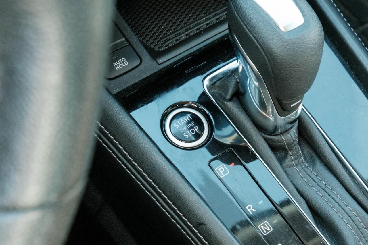 2022 Nissan Kicks SV FWD Photo