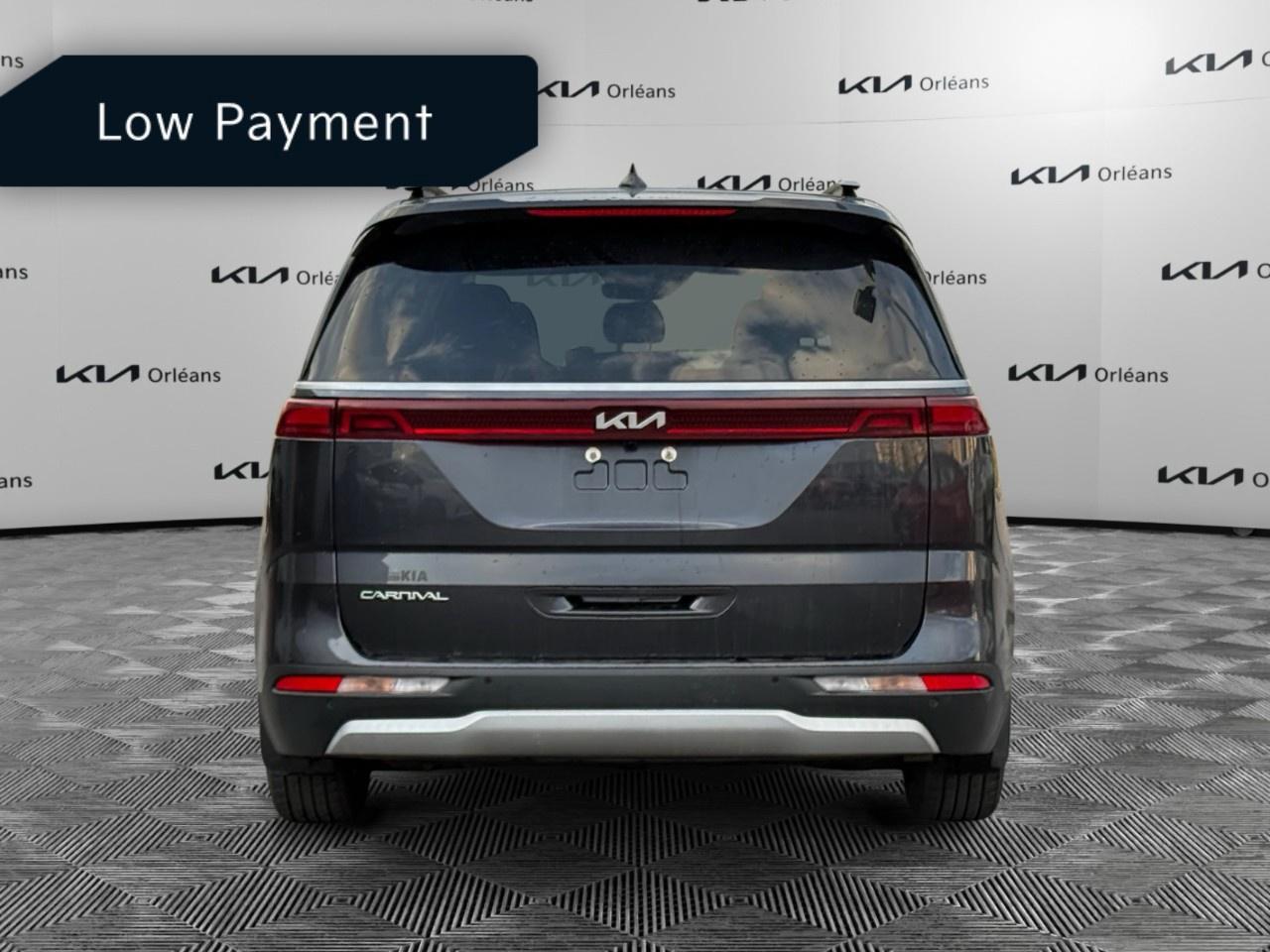 2023 Kia Carnival LX  FWD Photo