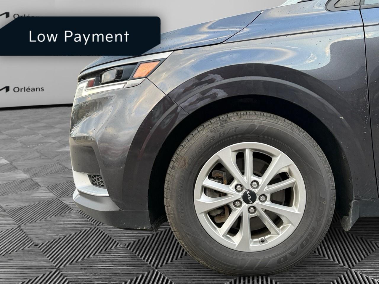2023 Kia Carnival LX  FWD Photo