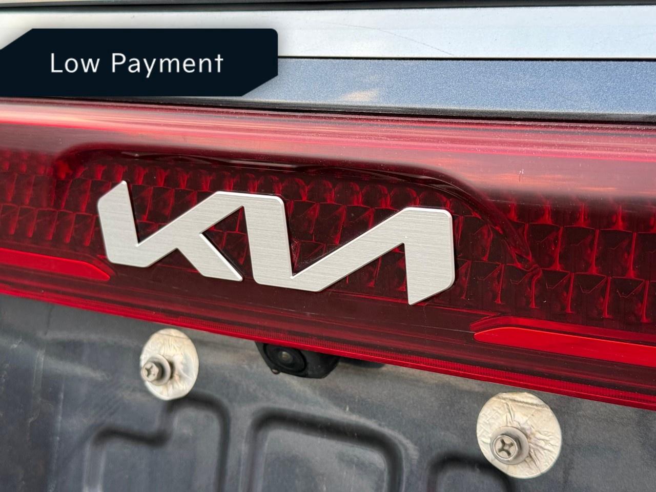 2023 Kia Carnival LX  FWD Photo